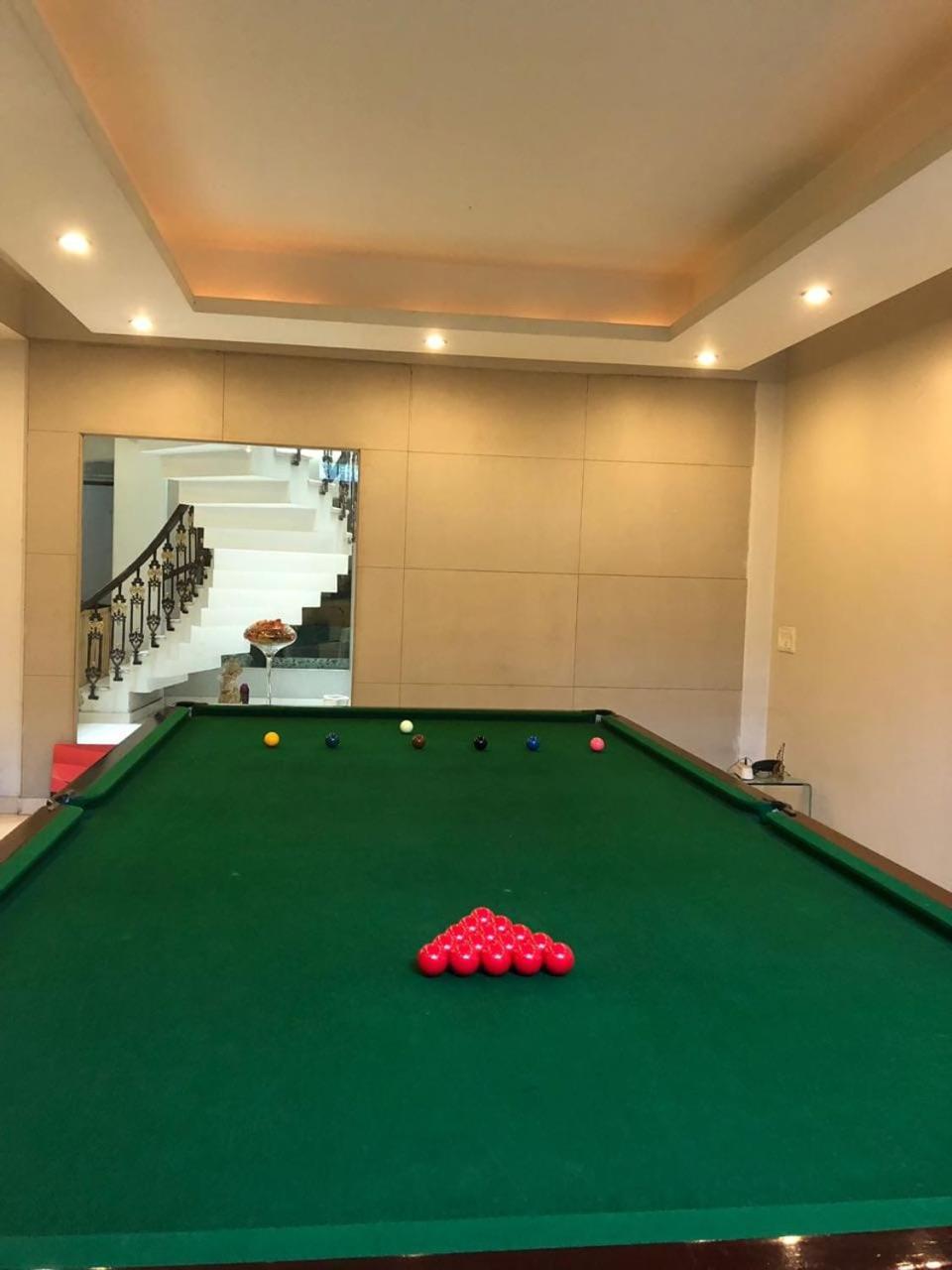 グルガウン Urban Key House Bed & Breakfast エクステリア 写真